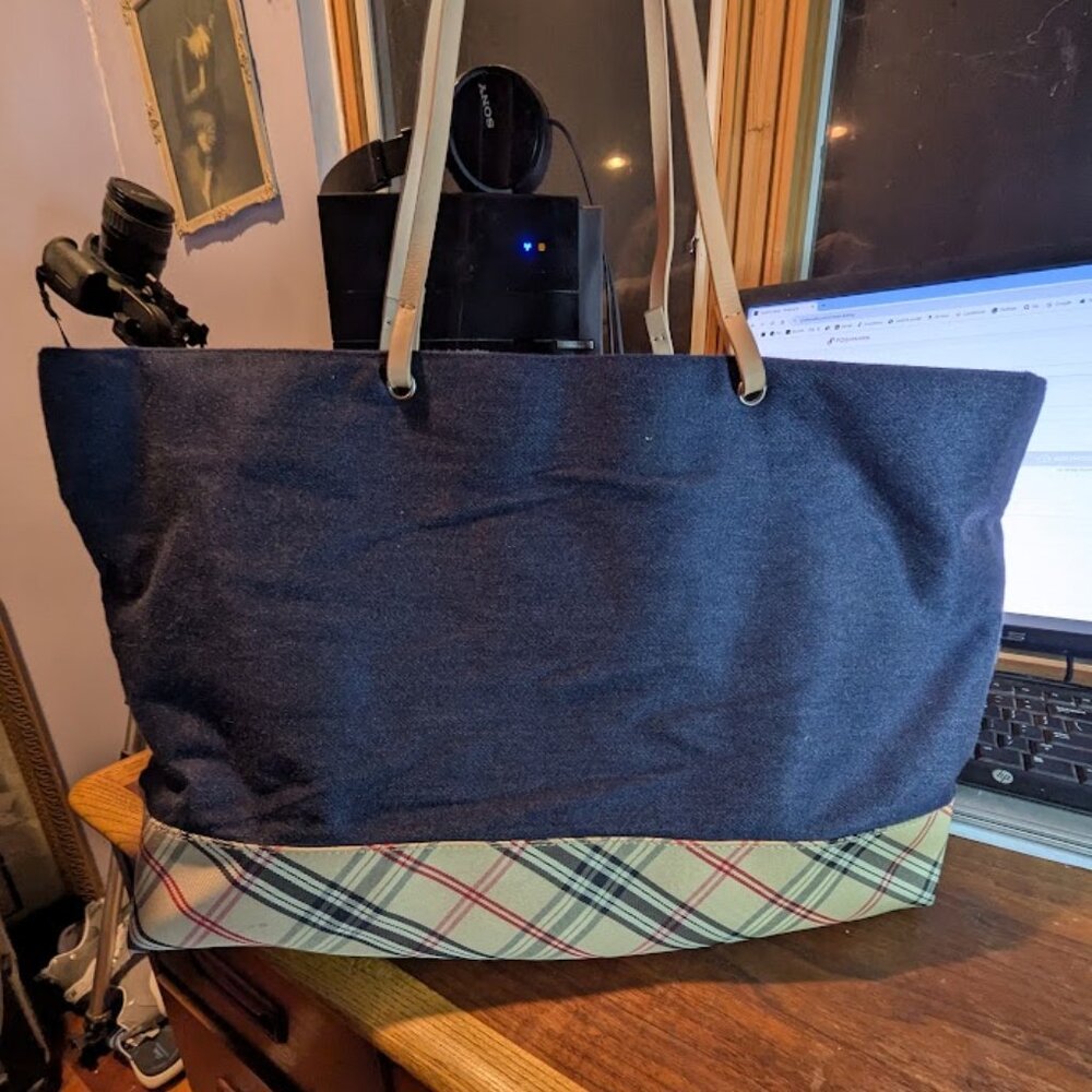 Amanda Smith Denim Tote With Coin Purse